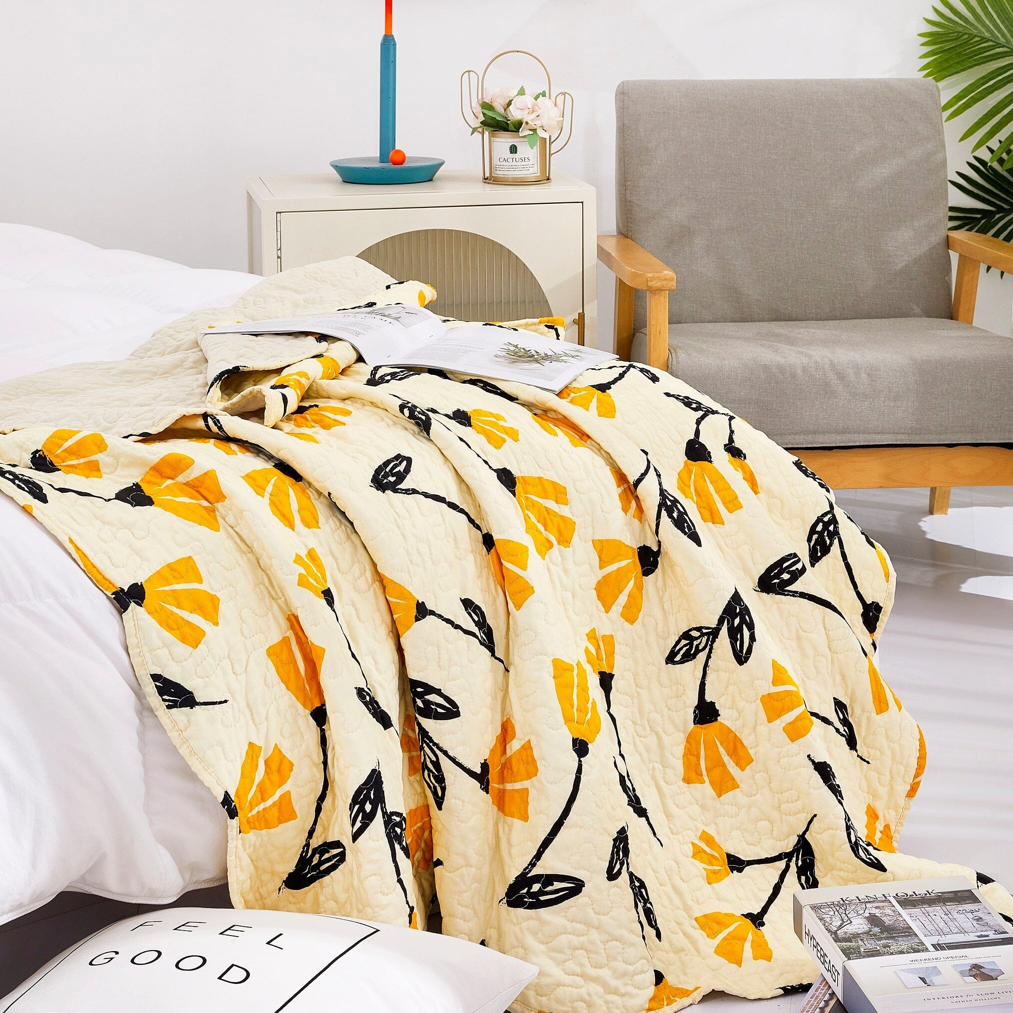 Botanical Floral Throw Blanket - Scalloped Edges Bright Vibrant Ivory Cream - 50 x 60