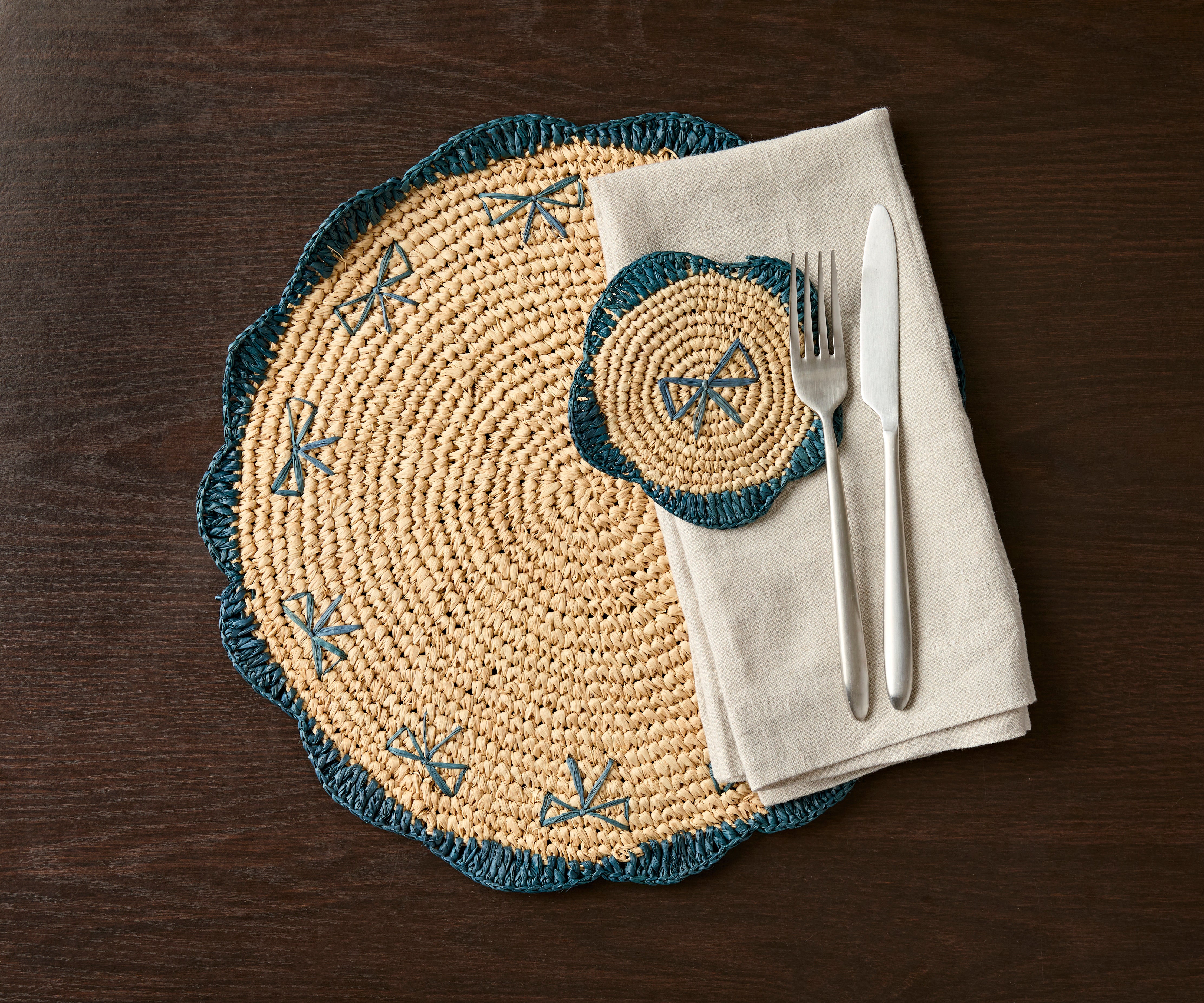 Handwoven Raffia Fringe Coaster