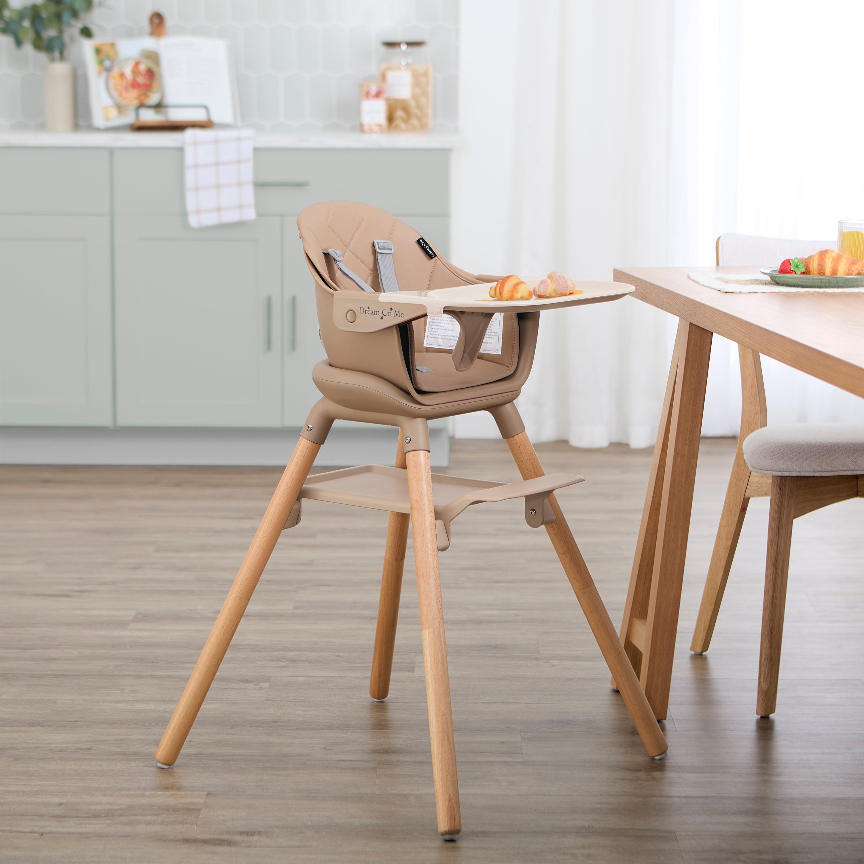 Dream On Me NibbleNest 3-in-1 High Chair