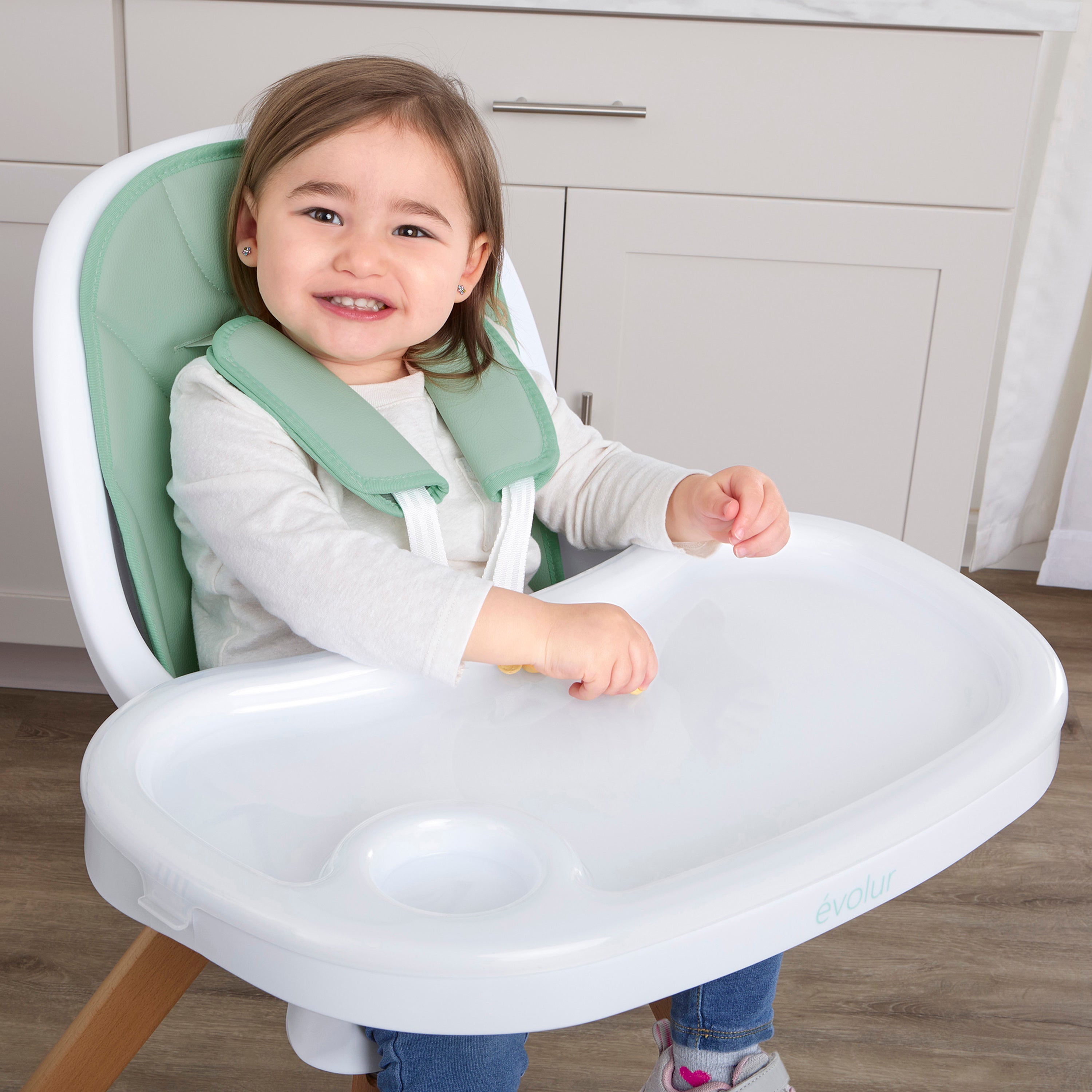 Evolur Zoodle 2-In-1 High Chair