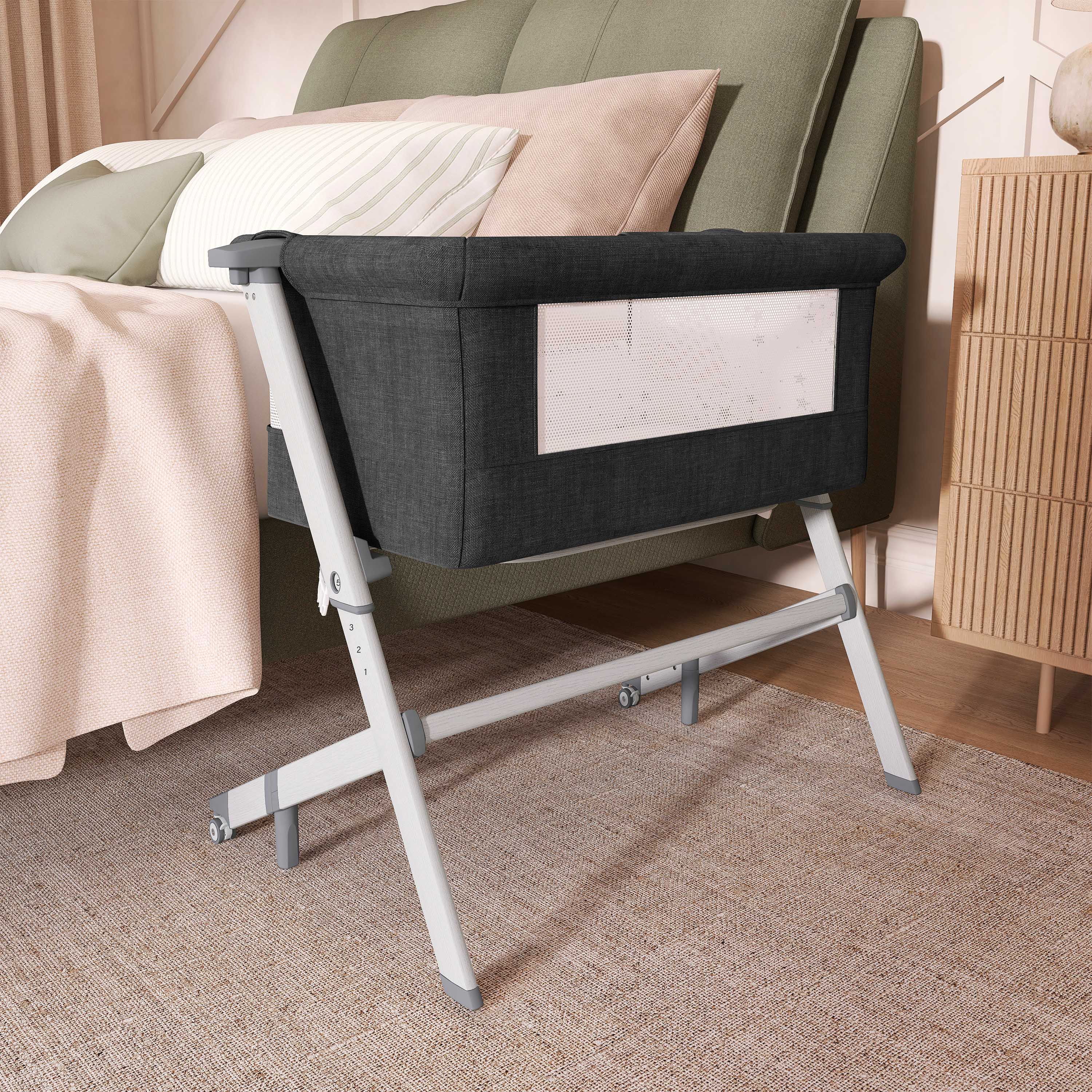 Evolur Stellar Bassinet and Bed side sleeper