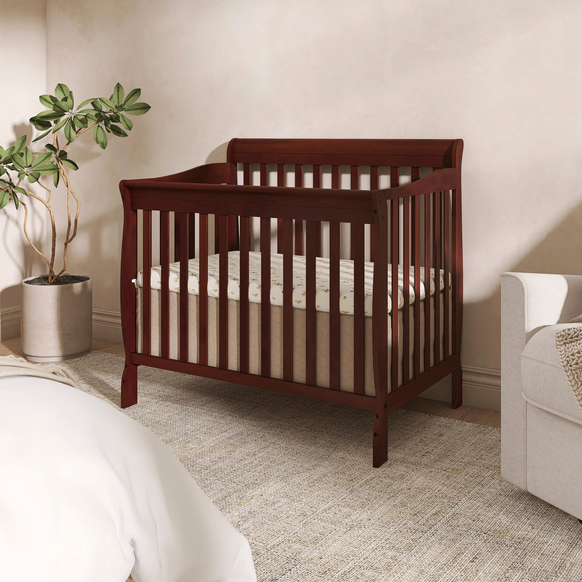 Dream On Me Aden Convertible 4-in-1 Mini Crib