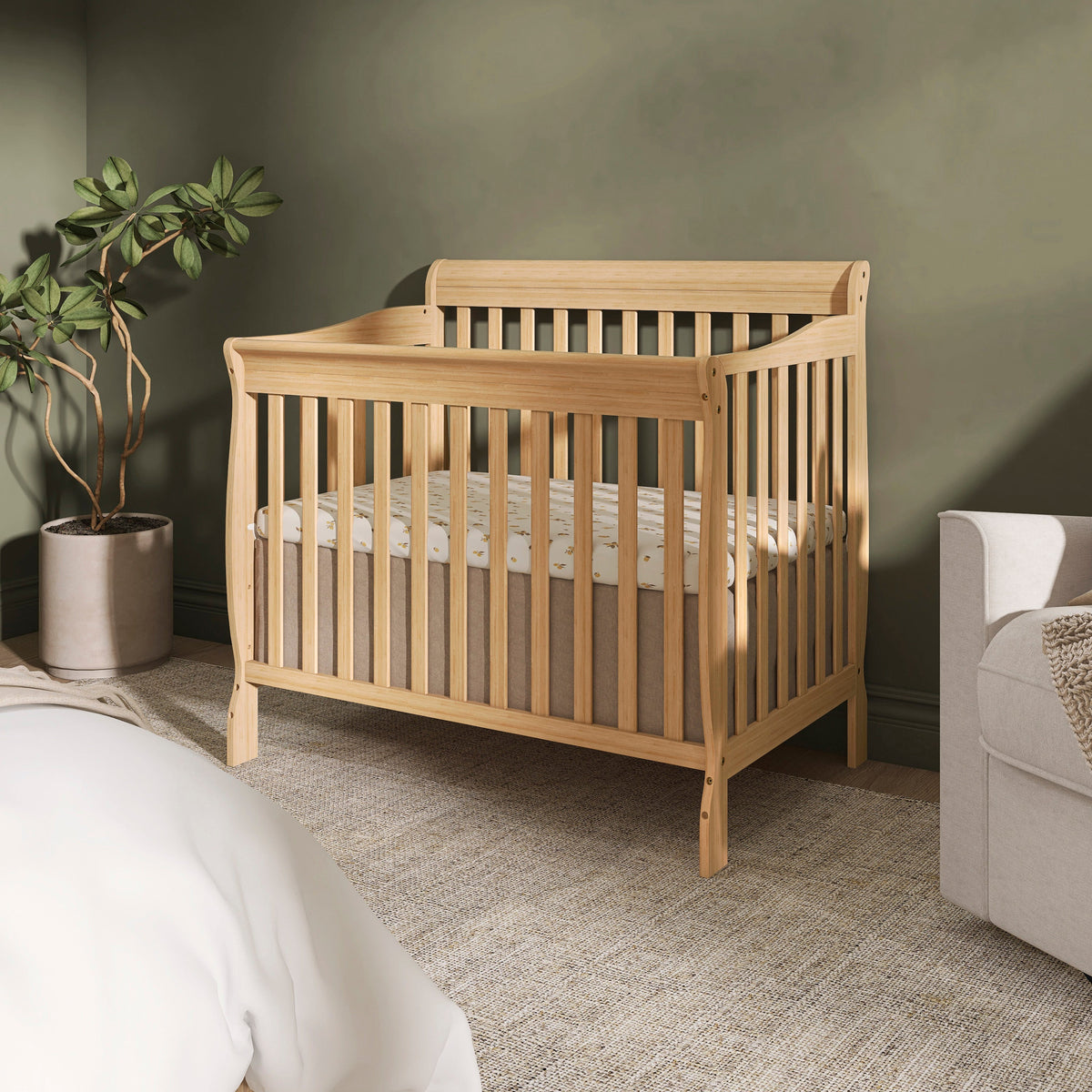 Dream On Me Aden Convertible 4-in-1 Mini Crib