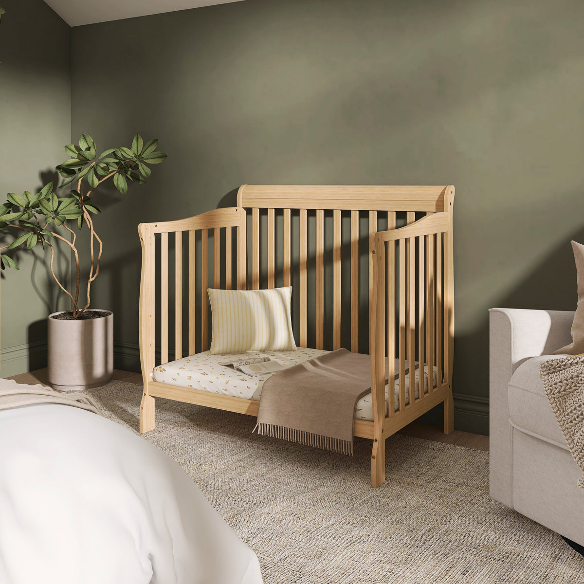 Dream On Me Aden Convertible 4-in-1 Mini Crib