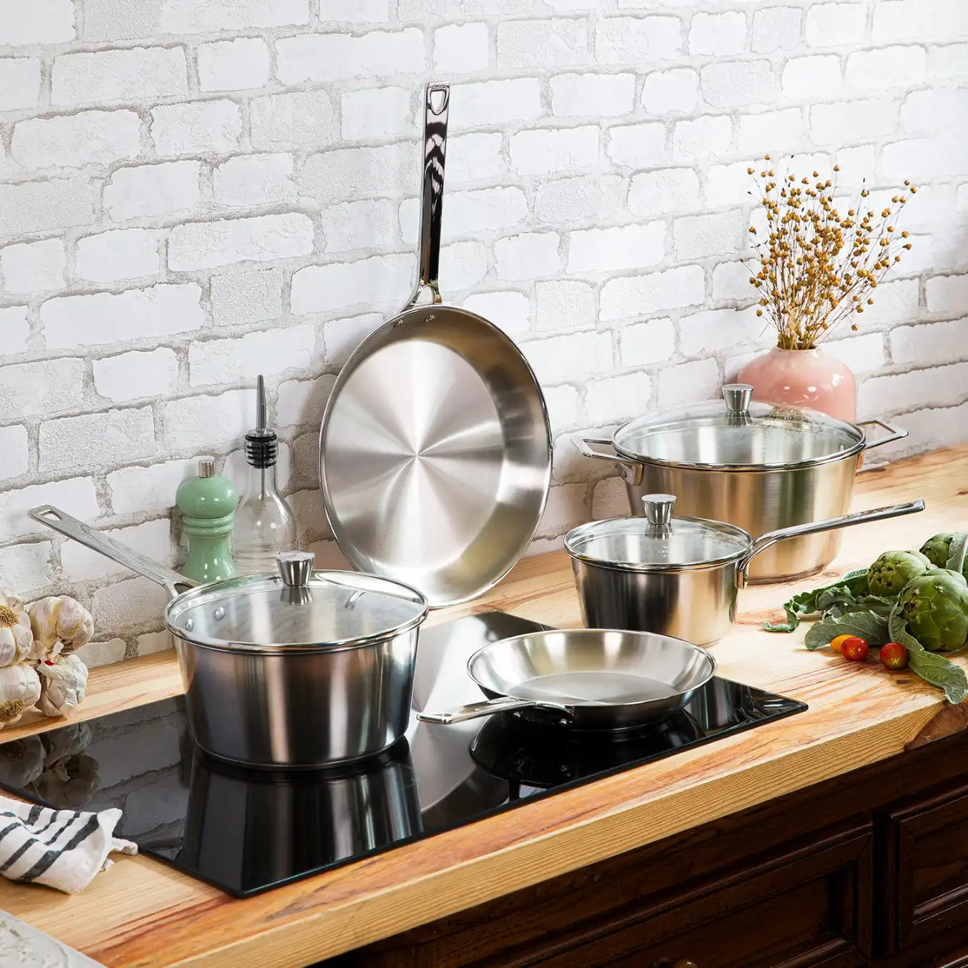 Cristel 8-piece set