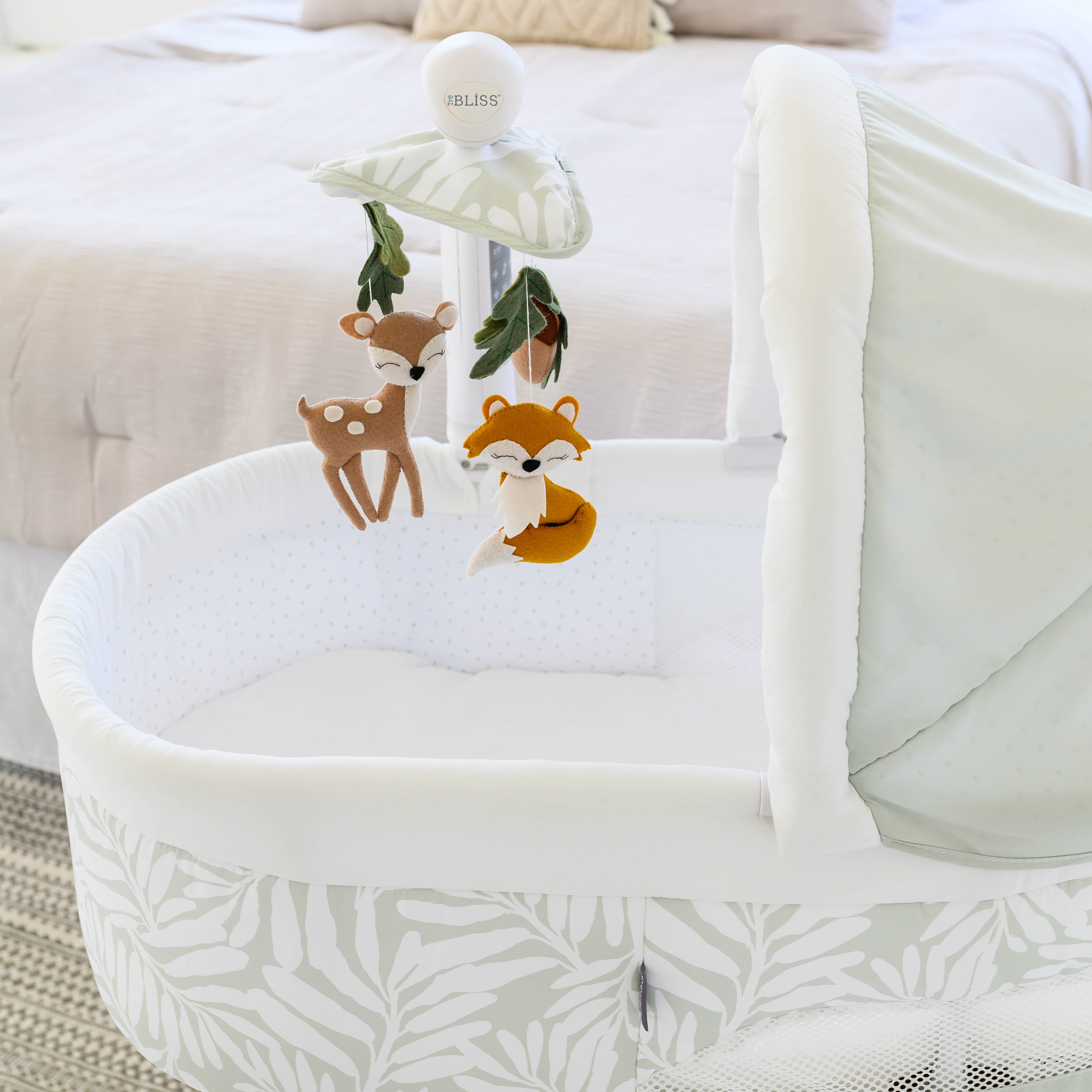 TruBliss® Sweetli Calm Bassinet