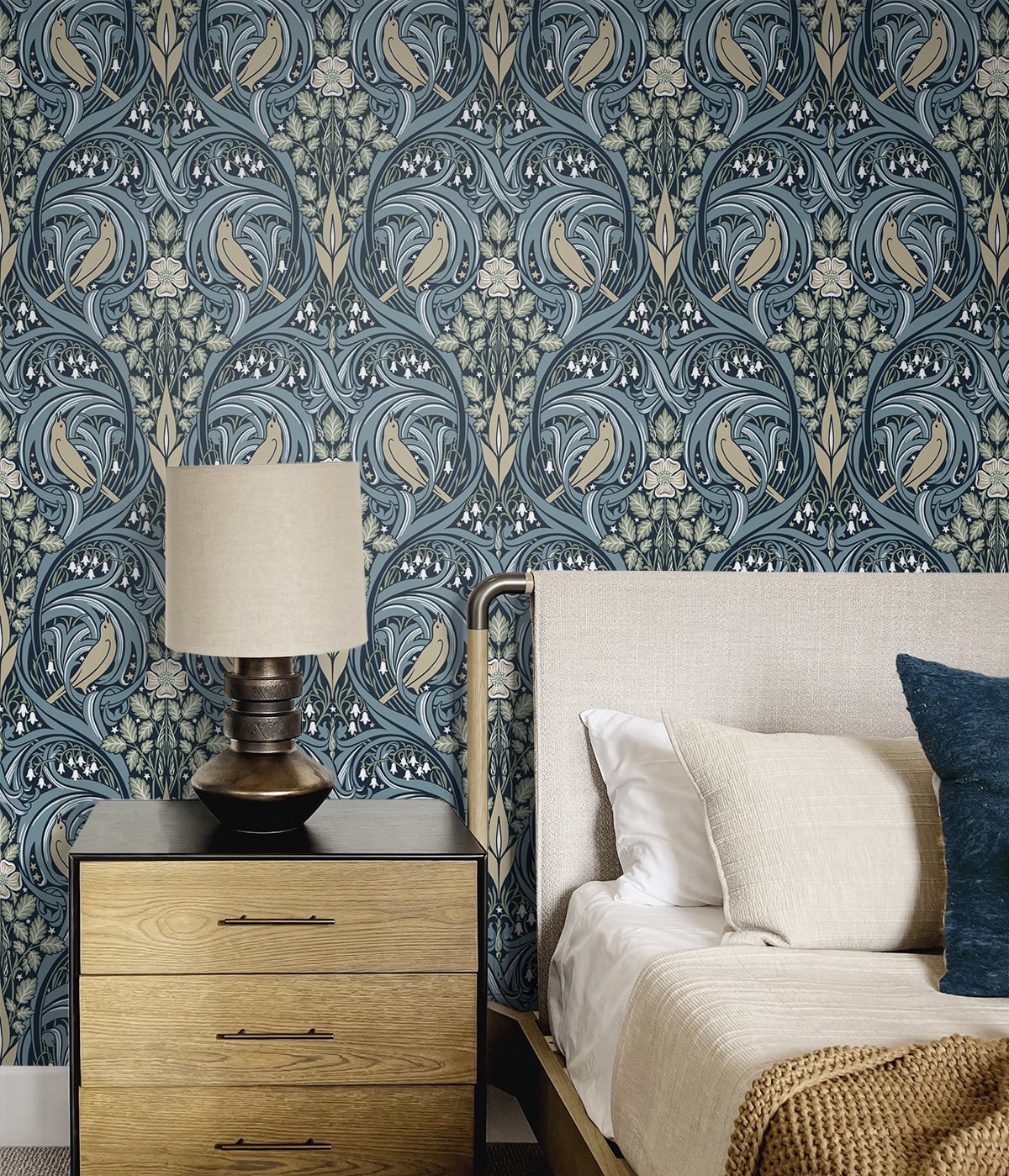 Bird Scroll Vintage Unpasted Wallpaper