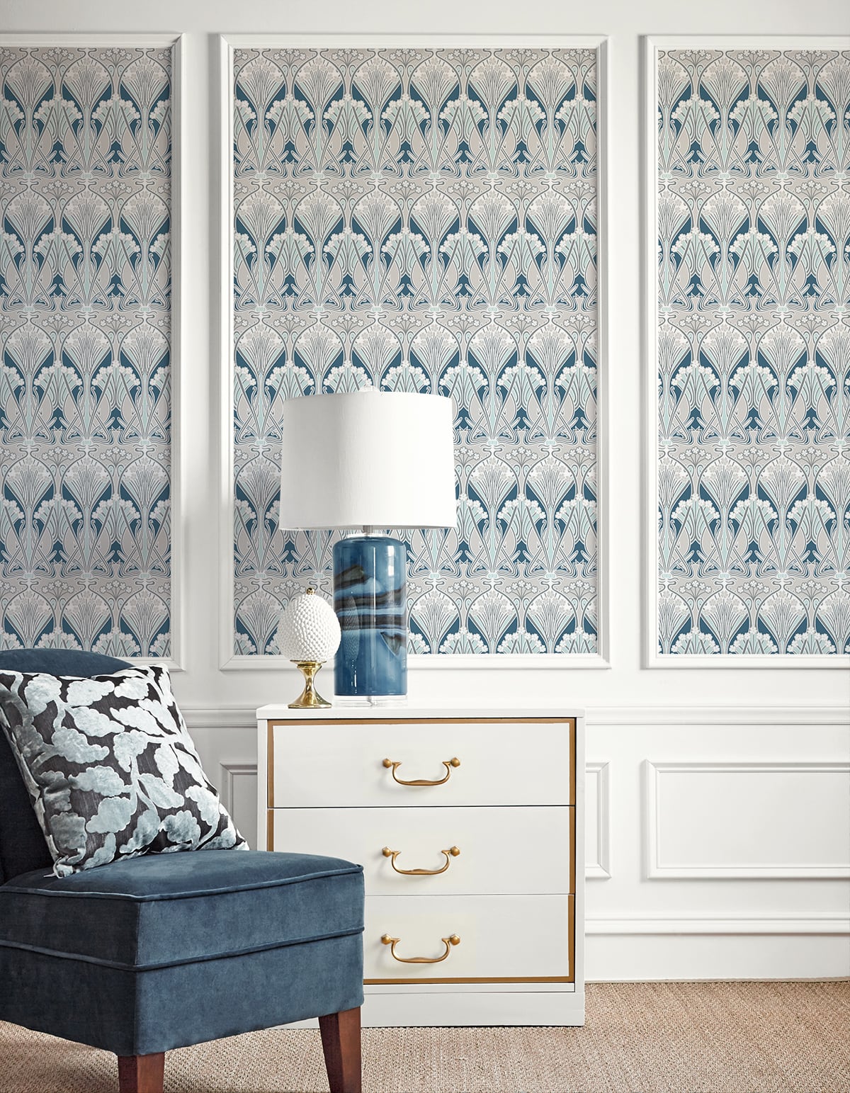 Dragonfly Damask Vintage Unpasted Wallpaper