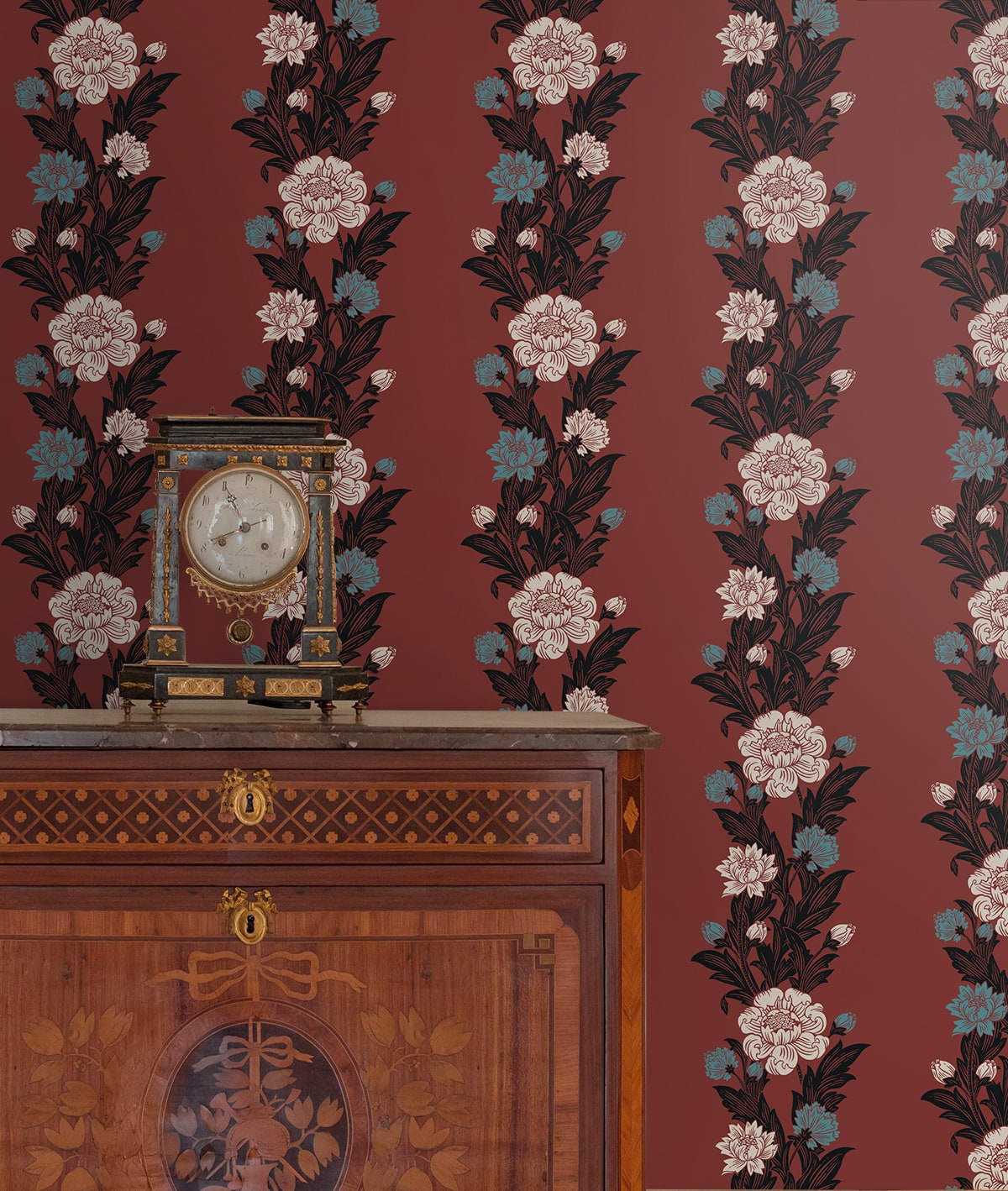Blooming Floral Stripe Vintage Unpasted Wallpaper