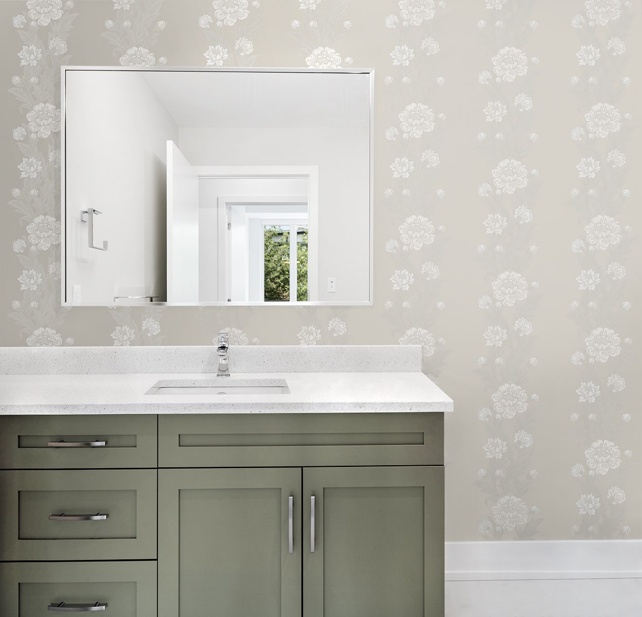 Blooming Floral Stripe Vintage Unpasted Wallpaper