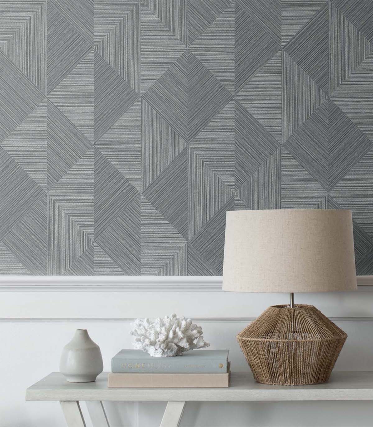 White Heron Diamond Inlay Embossed Vinyl Unpasted Wallpaper
