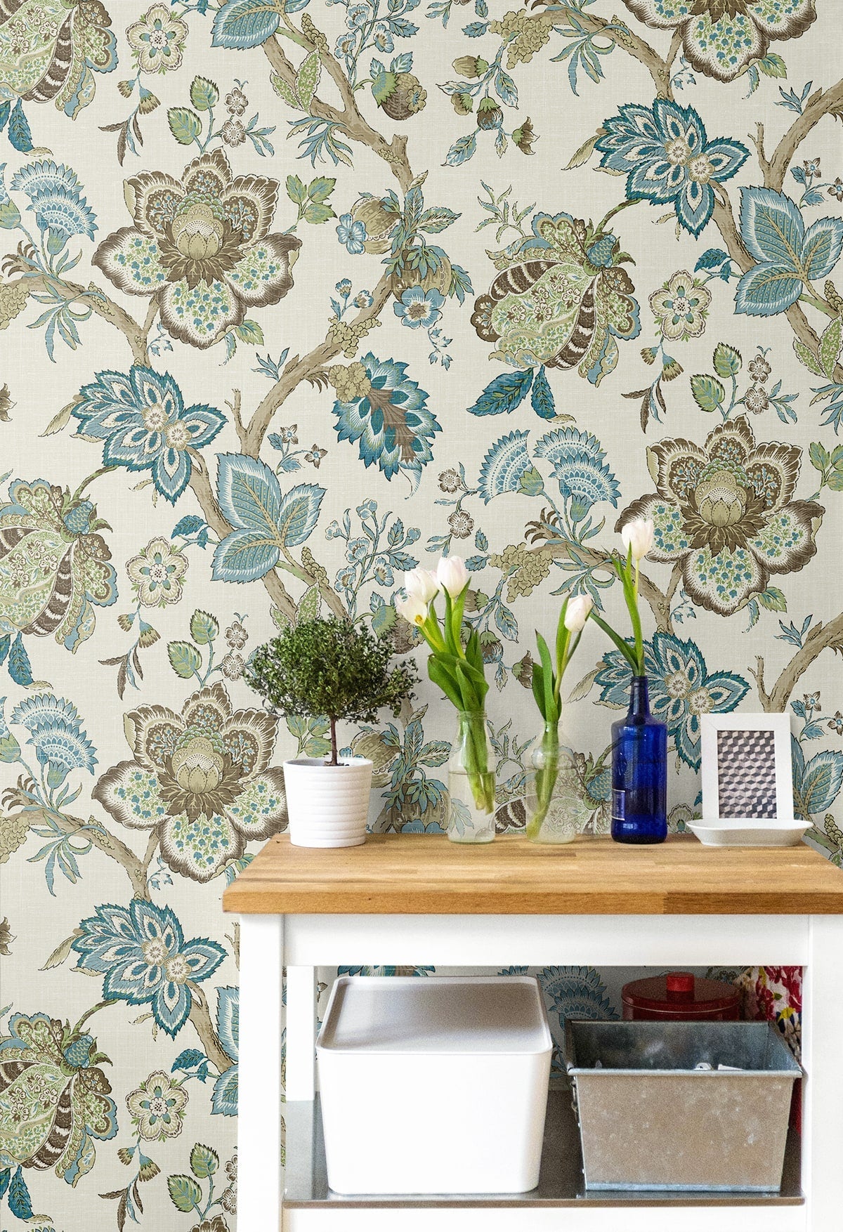 French Country Bernadette Jacobean Unpasted Wallpaper