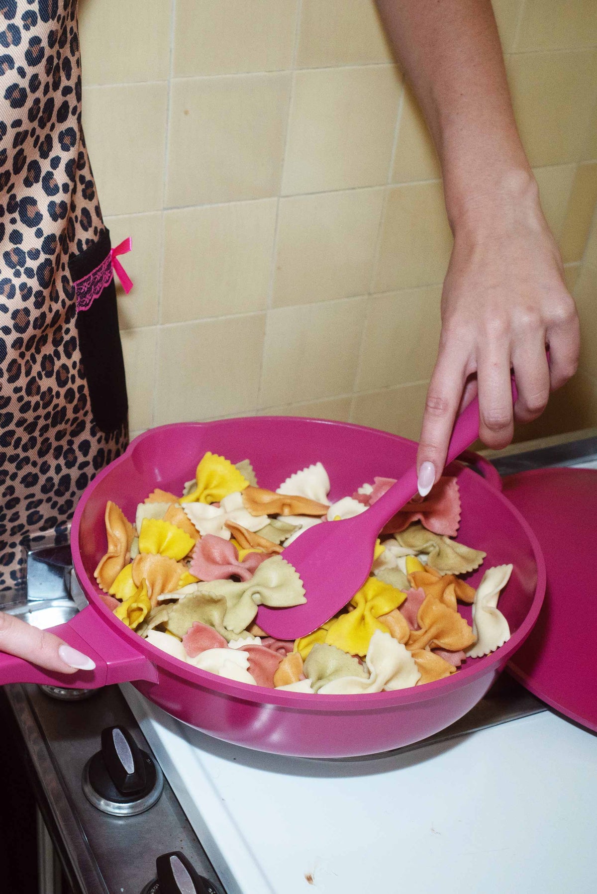 Lynnee 11" Fry Pan