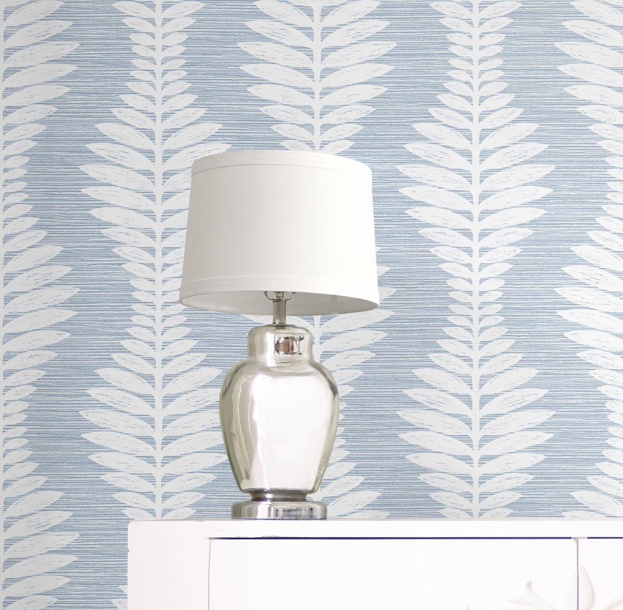 Carina Leaf Ogee Embossed Vinyl Unpasted Wallpaper