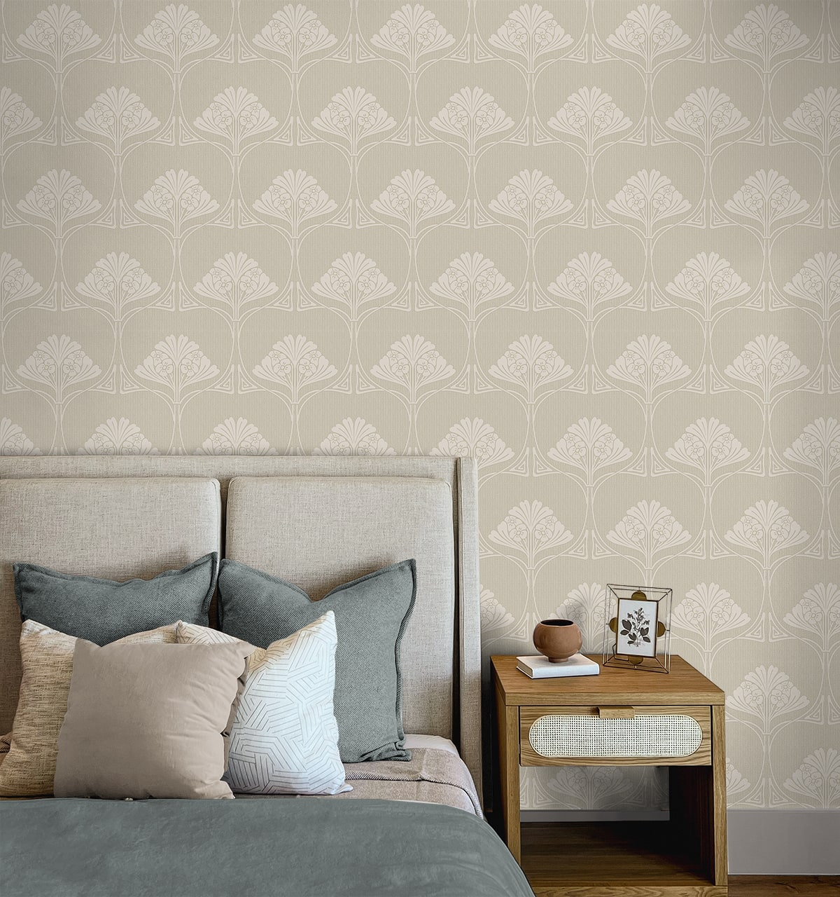 Deco Floral Premium Screen Printed Peel and Stick Removable Wallpaper
