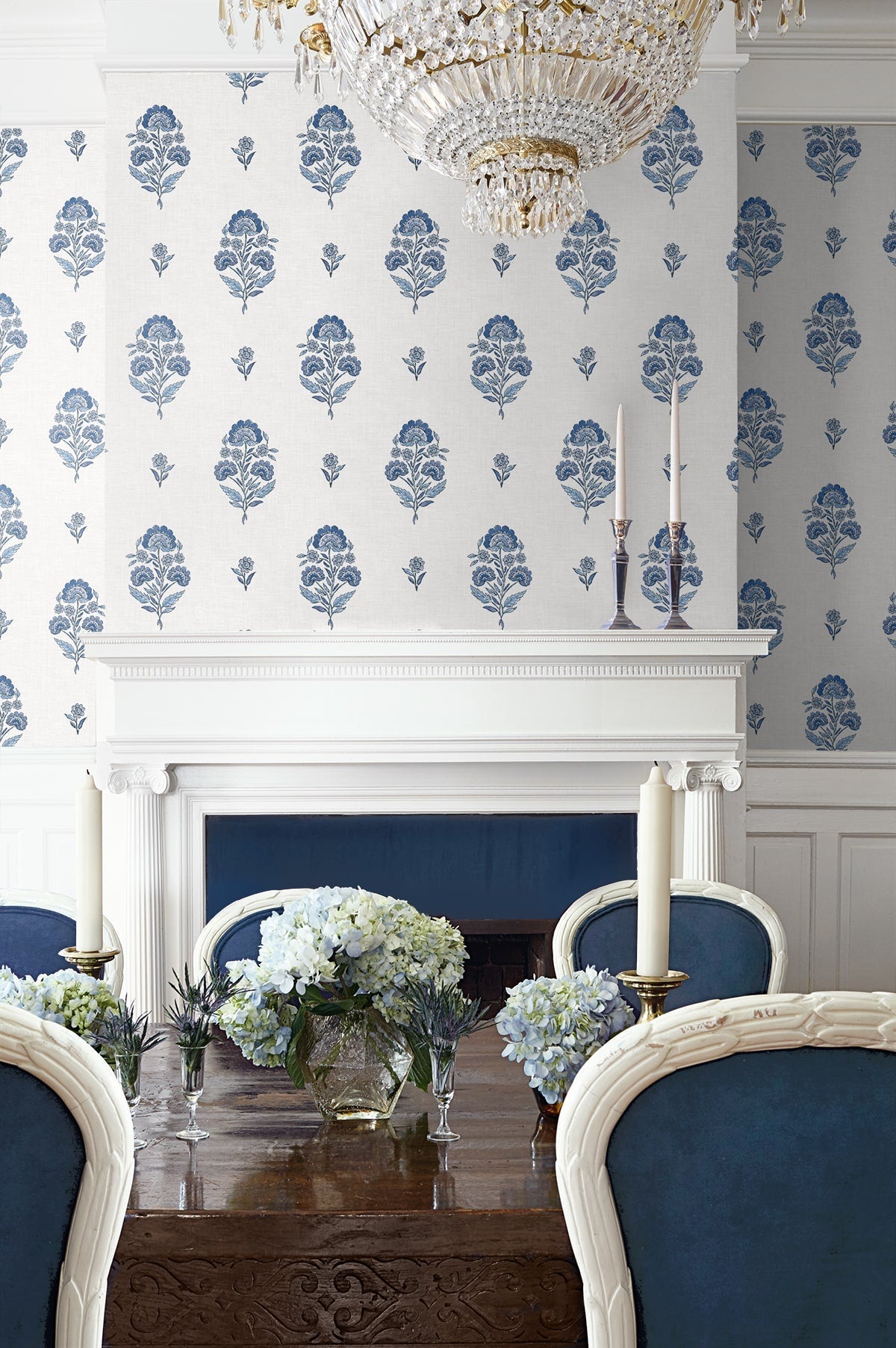 Floral Spot Premium Matte Non-Woven Peel and Stick Wallpaper