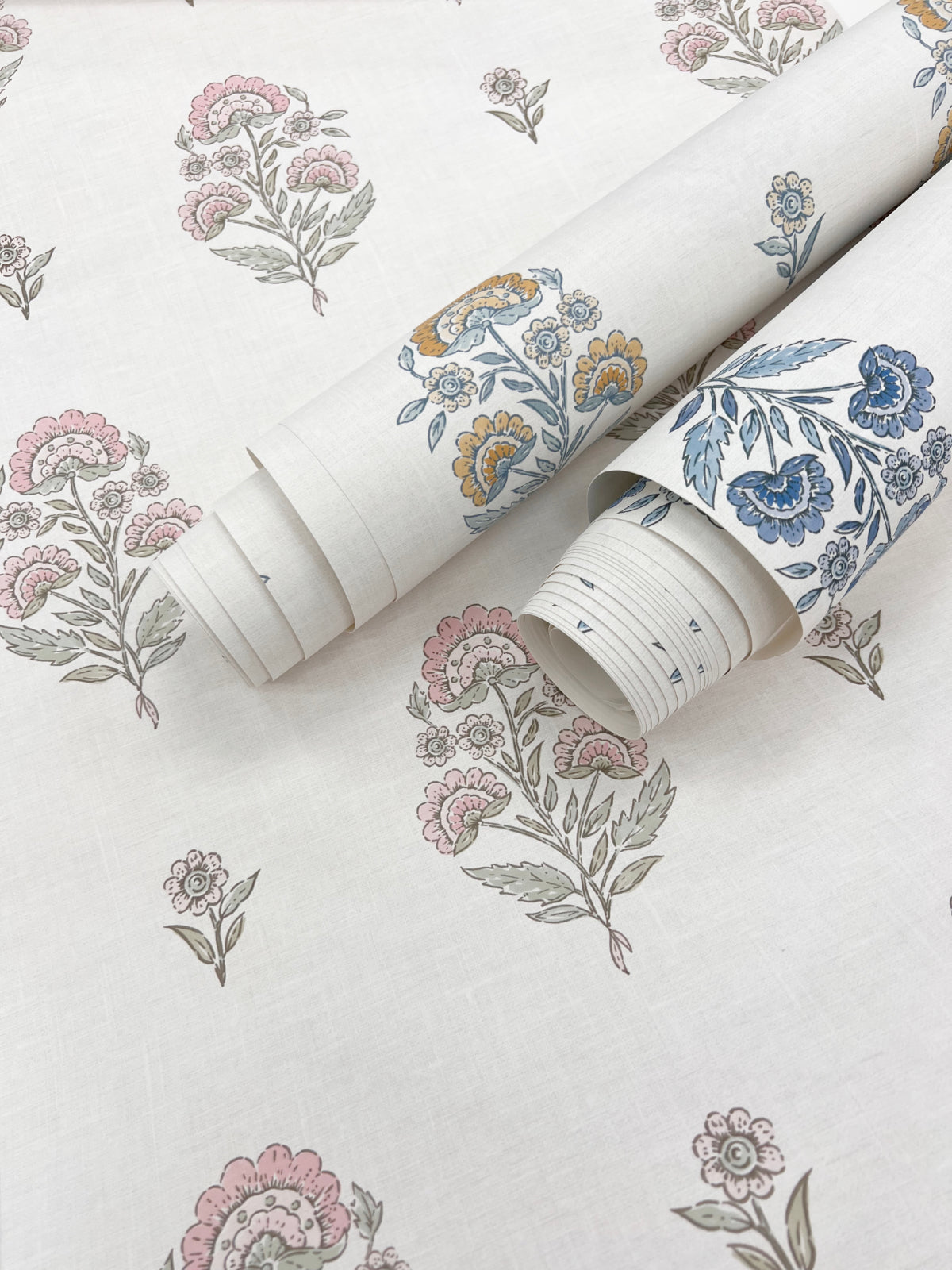 Floral Spot Premium Matte Non-Woven Peel and Stick Wallpaper