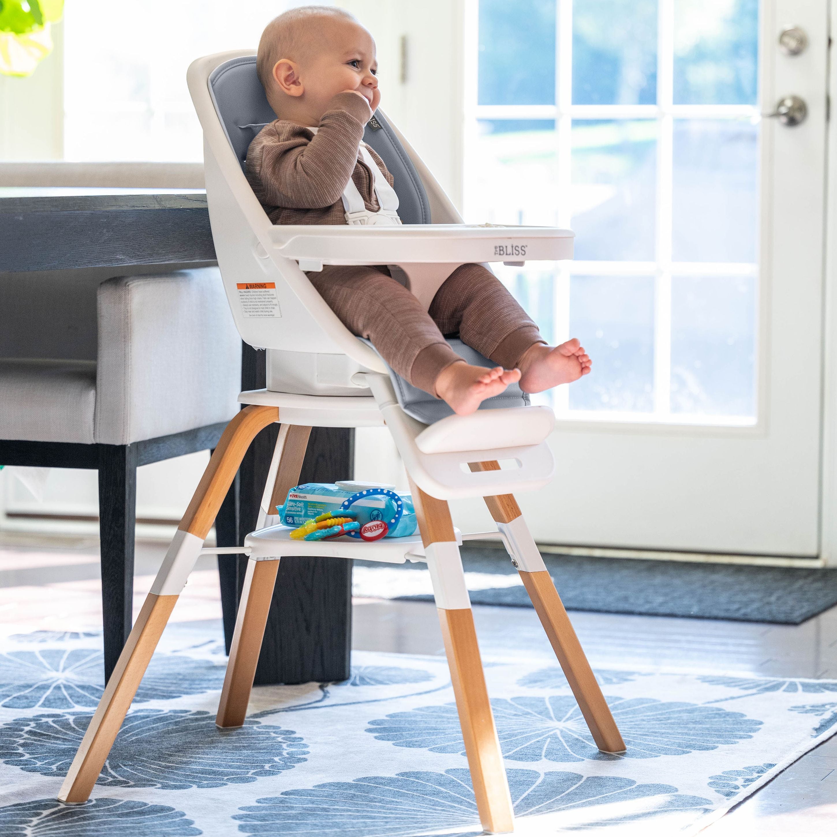 TruBliss® 2-in-1 Turn-A-Tot Highchair with 360° swivel