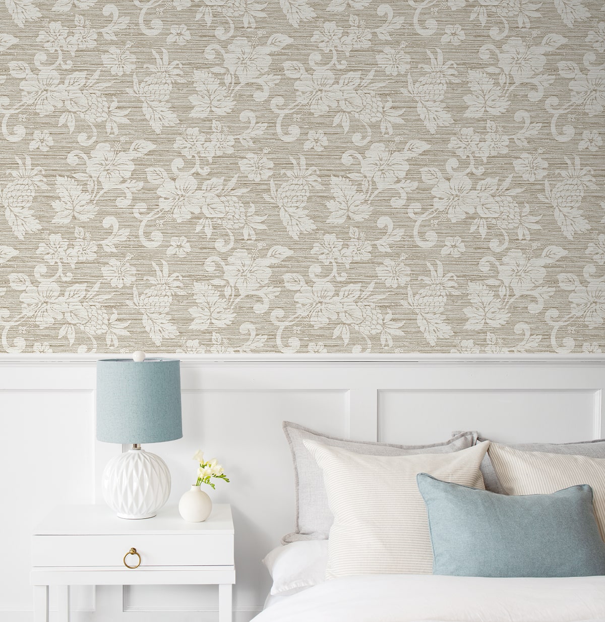 Summer House Juno Island Floral Unpasted Wallpaper