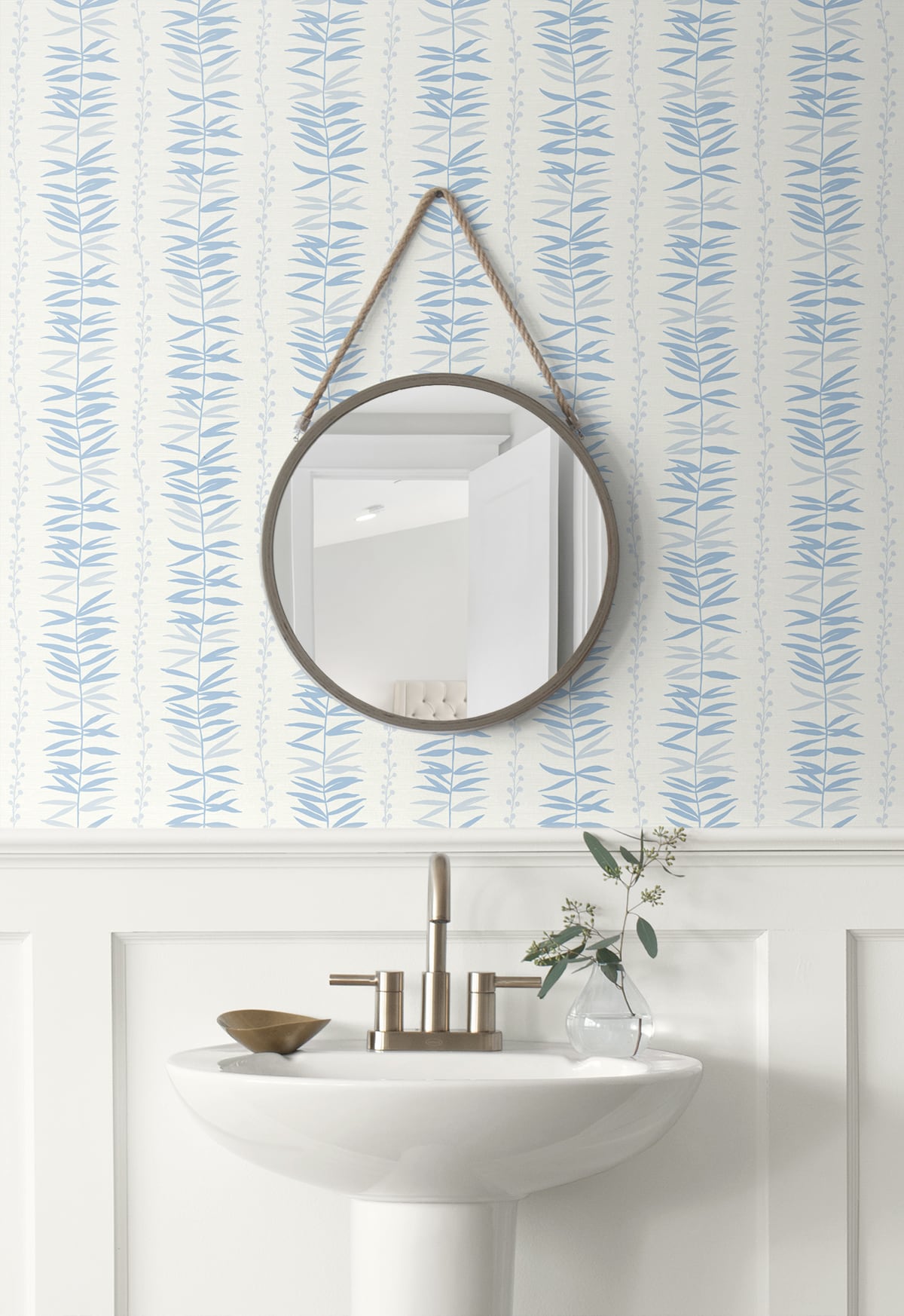 The Simple Life Summer Garland Botanical Unpasted Wallpaper