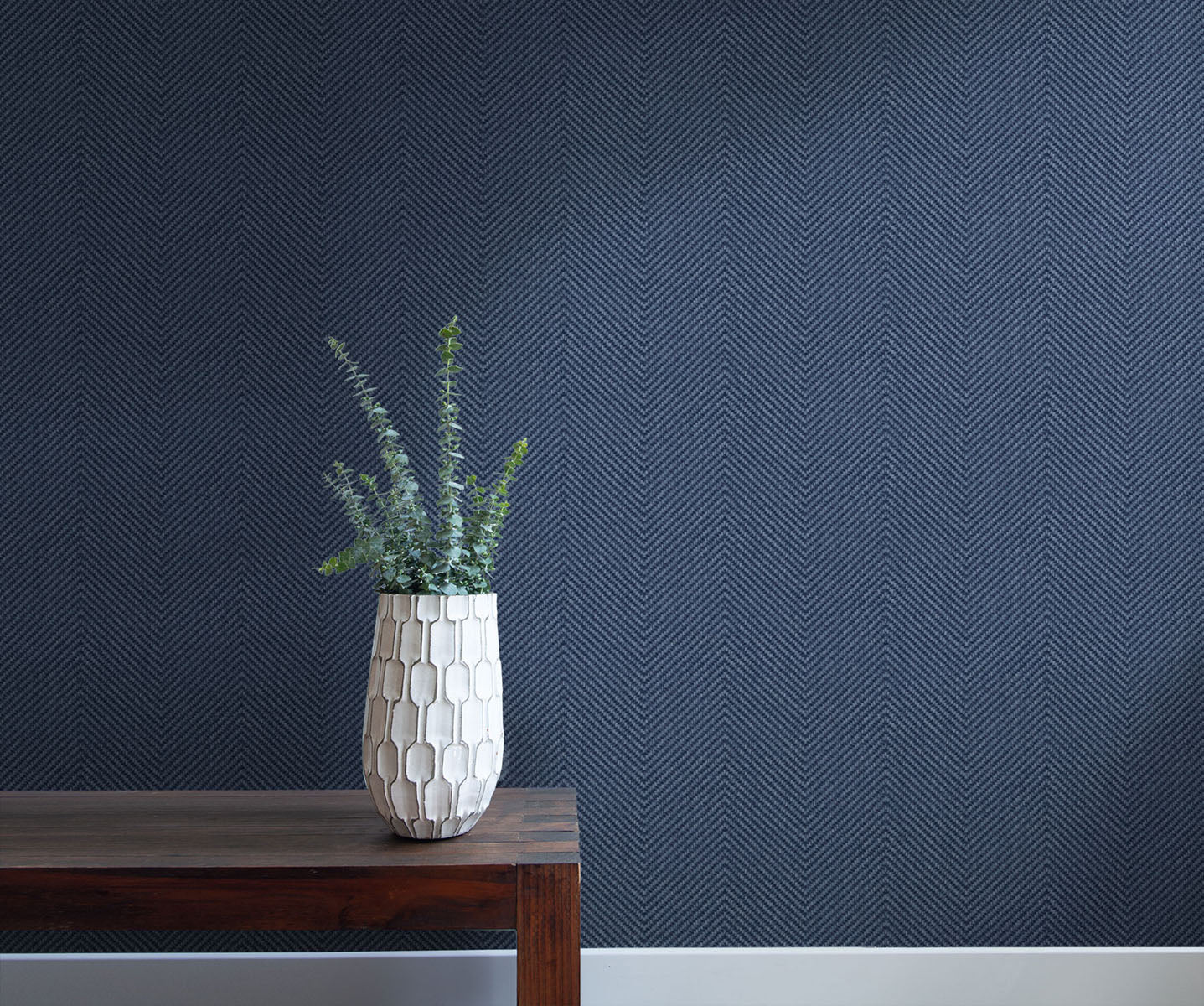 More Textures Café Chevron Embossed Vinyl Unpasted Wallpaper