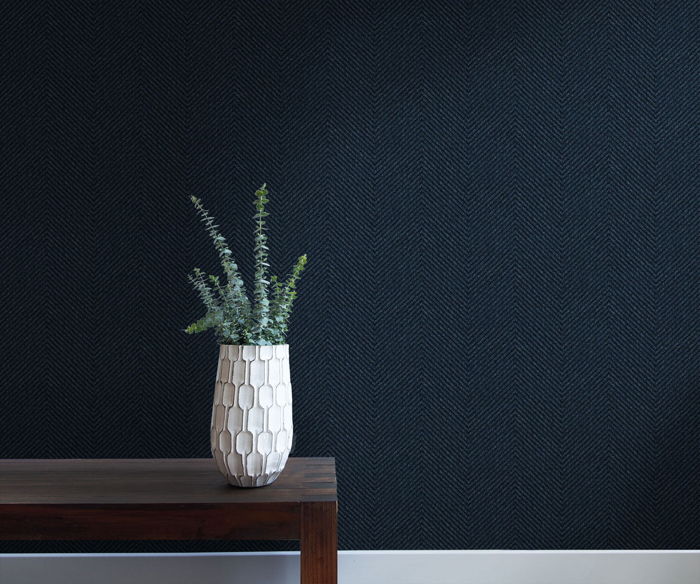 More Textures Café Chevron Embossed Vinyl Unpasted Wallpaper