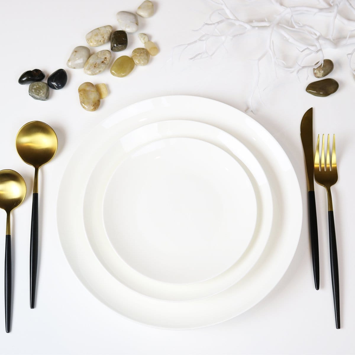 Angelic White Dinner Plates - Set Of 4