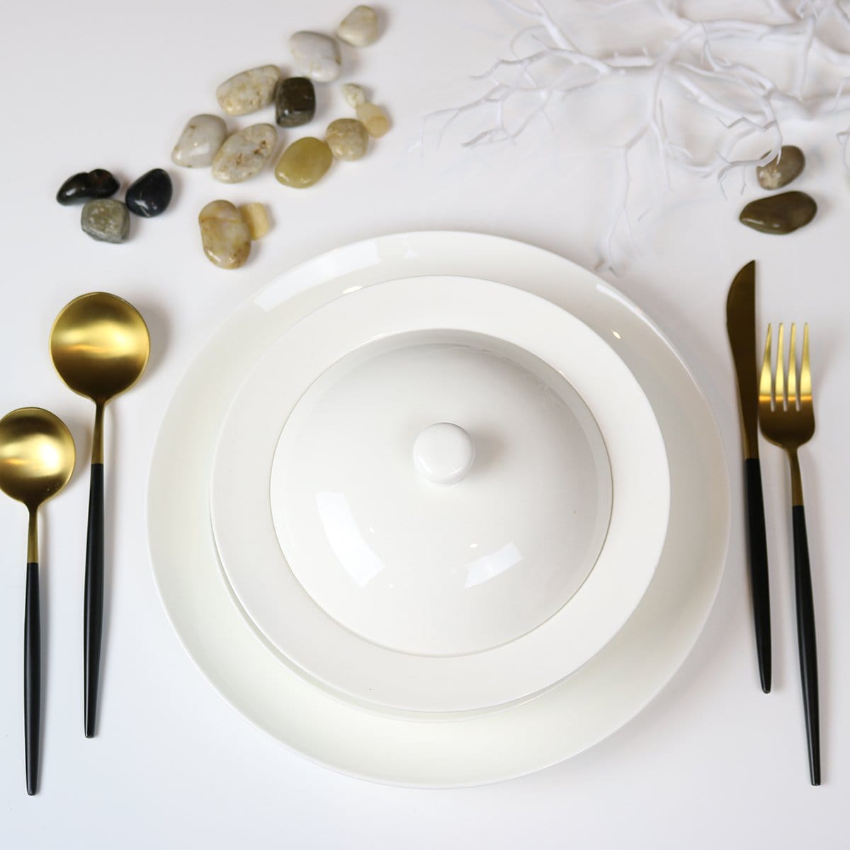 Angelic White Dinner Plates - Set Of 4