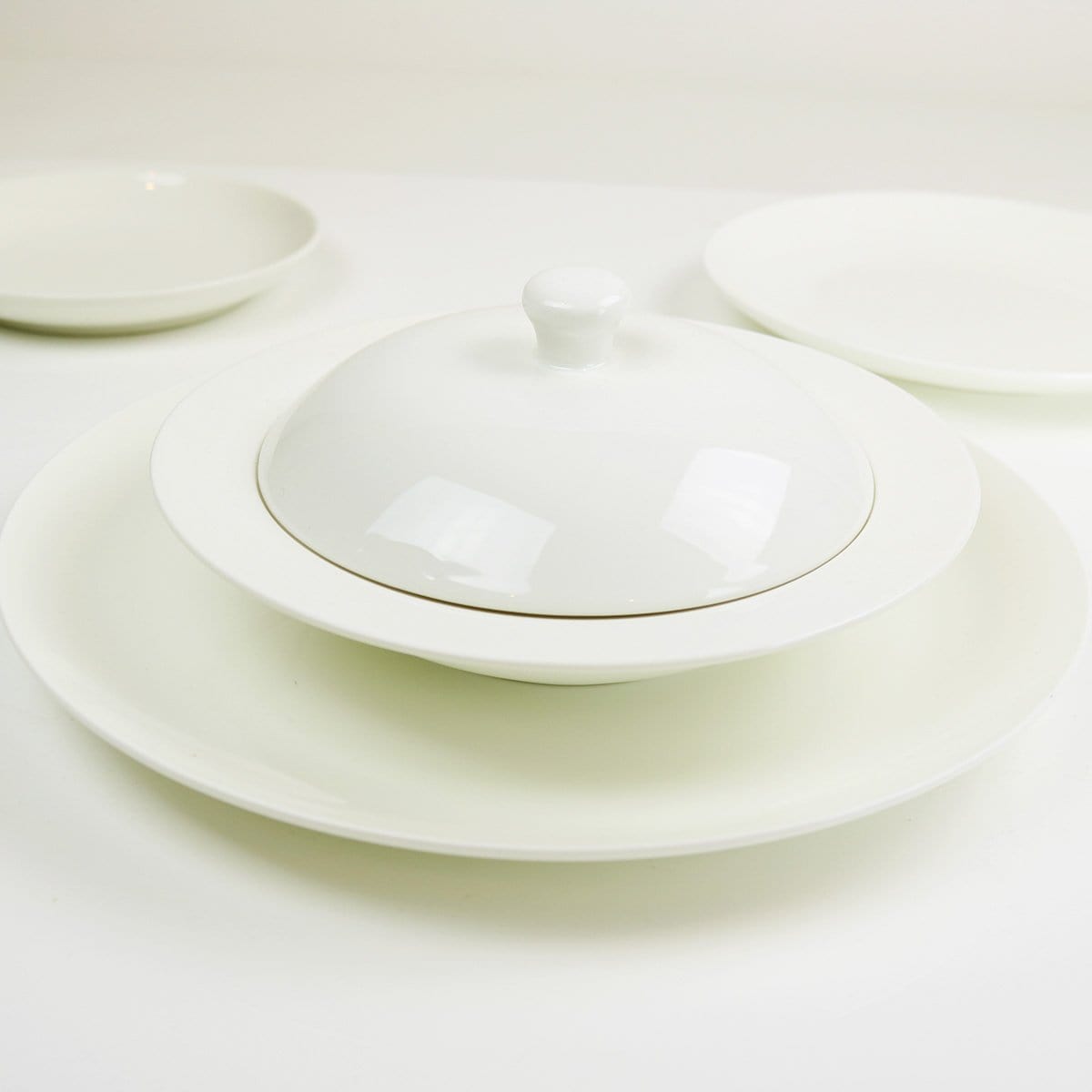 Angelic White Dinner Plates - Set Of 4