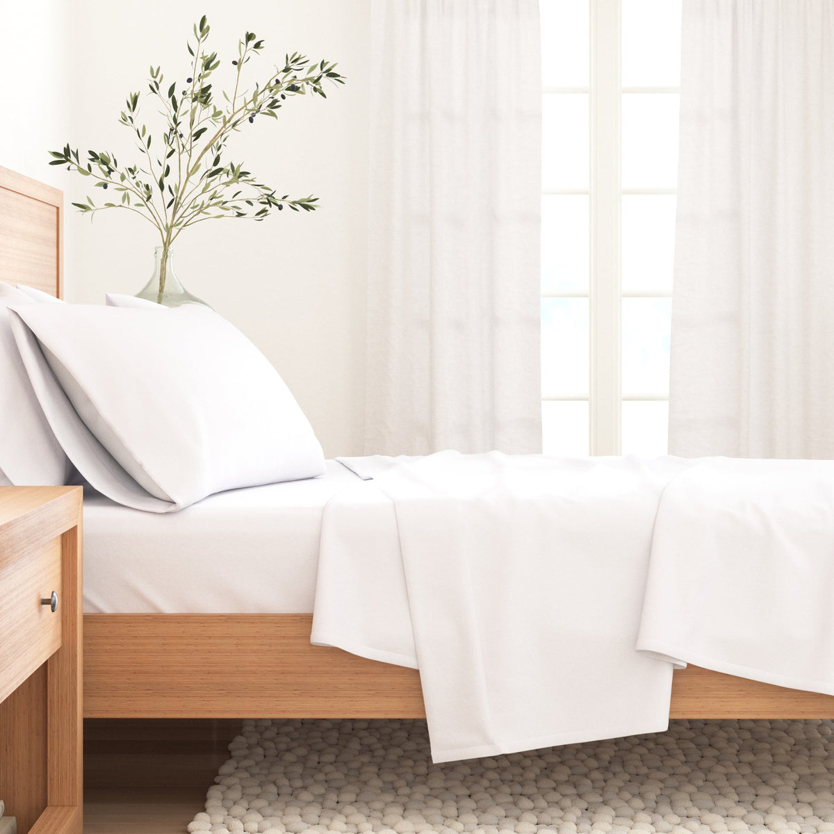 4-Piece Cotton Solid Flannel Sheet - Nordic Collection