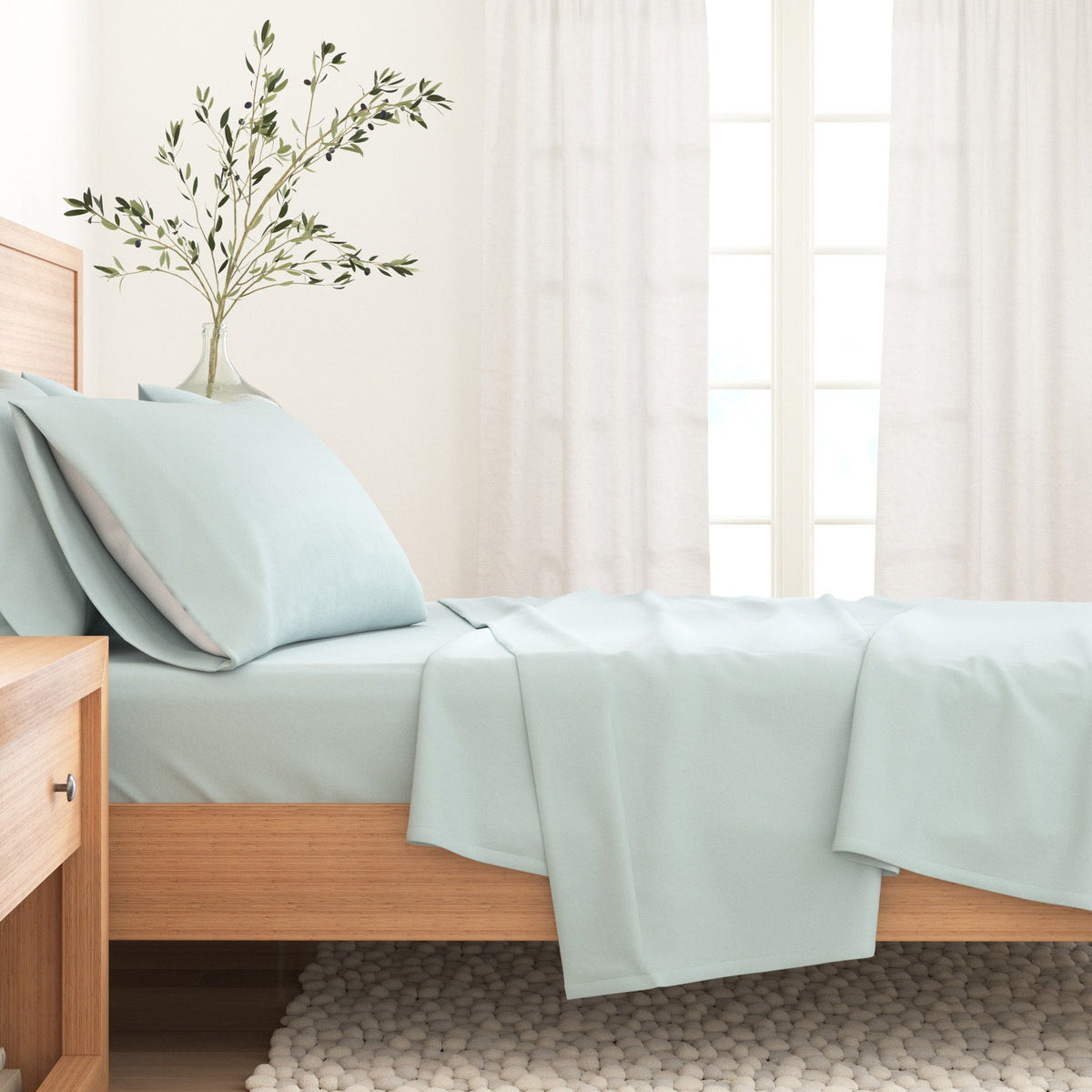 4-Piece Cotton Solid Flannel Sheet - Nordic Collection